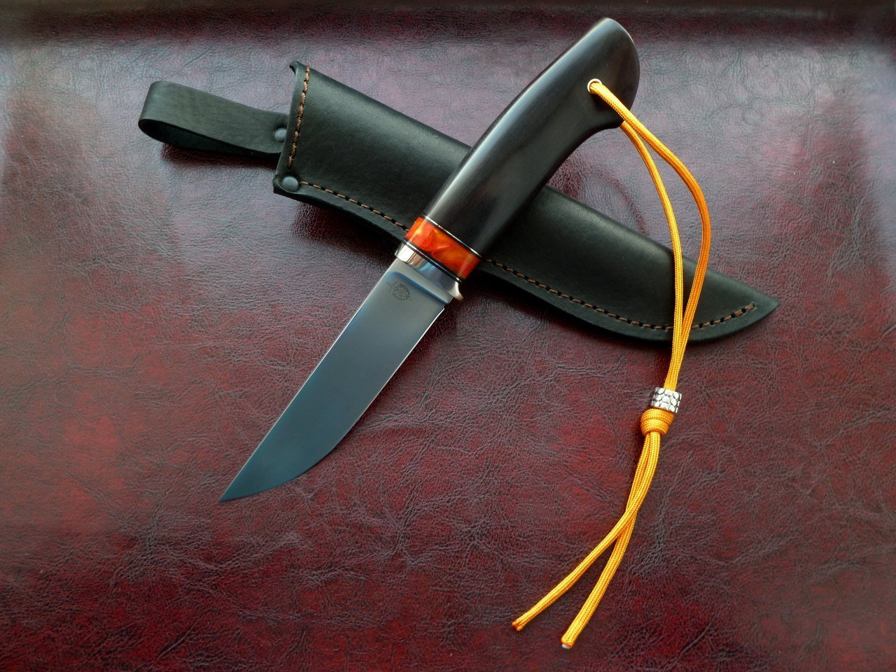 Пример рукояти ножа из стабилизированного черного граба